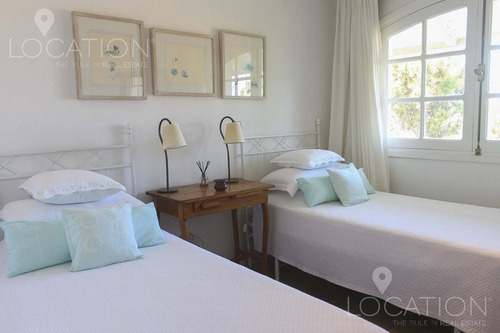 Alquiler / Venta Casa Cuatro Dormitorios, Faro Jose Ignacio