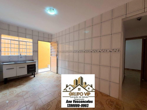 Casa 3 Dorm Sendo Uma Suíte,banheiro, Sala Ampla,cozinha