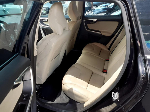 Volvo Xc 60 T-5 Momentum 2.0 245cv Fwd 5p