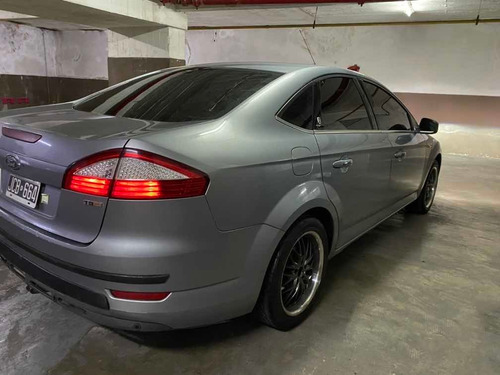 Ford Mondeo 2010 2.0 Ghia Tdci M6