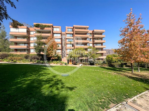 Departamento En Venta De 6 Dorm. En Las Condes