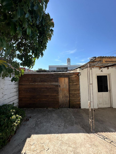 Casa En Alquiler En 20 De Junio N°29, Belen De Escobar
