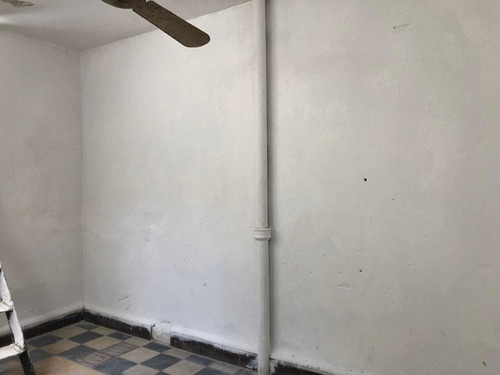 Casa En Felix Laborde Y Joanico.- Luminosa Un Dormitorio + Altillo