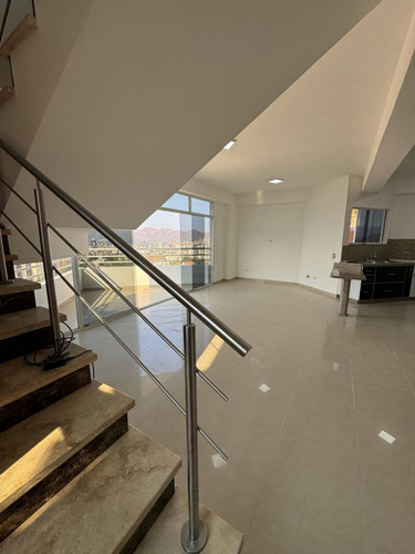 Cod: 276063 Apartamento Duplex En Alquiler. Residencias Risbel Garden, Urb. El Bosque, 1200$ Mml Solo Clientes