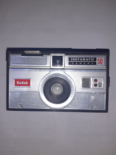 Cámara De Fotos Antigua Kodak Instamatic 50