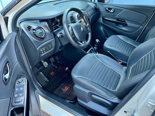 Imagen 10 de 13 de Renault Captur 2017 2.0 Intens