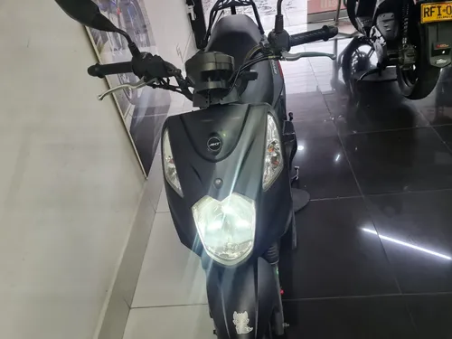 Akt Dynamic R 125 2020
