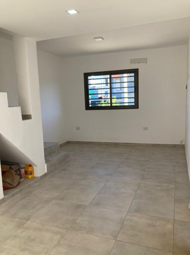 Imagen 11 de 22 de Los Prados Ii - La Calera - Venta - Duplex A Estrenar - Excelente Ubicacion!!!