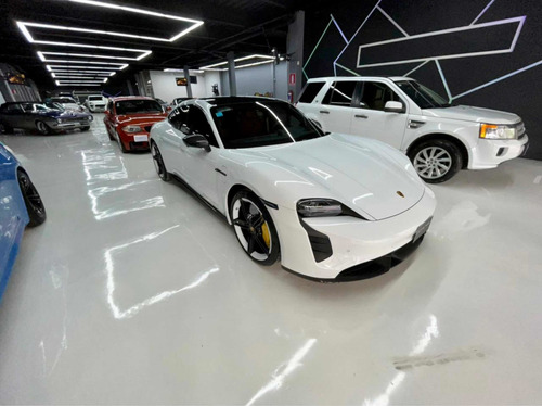 Imagen 13 de 15 de Porsche Taycan Turbo S Taycan Turbo S