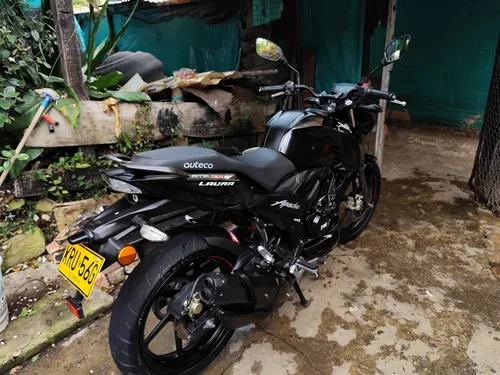 Apache Rtr 160 4v 2023.
