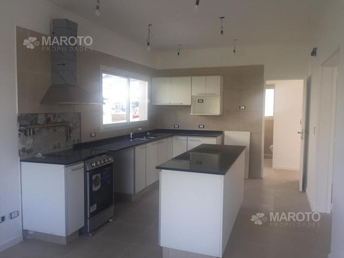 Imagen 19 de 30 de Casa Venta Canton Puerto - Maroto Propiedades