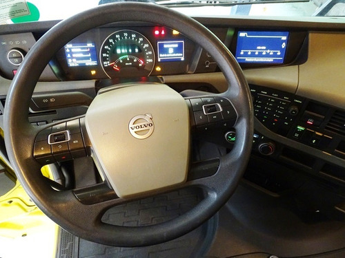 Imagem 7 de 14 de Volvo Fh 460 8x2 Automático Fh-460 8x2 2p (diesel)(e5) 2015