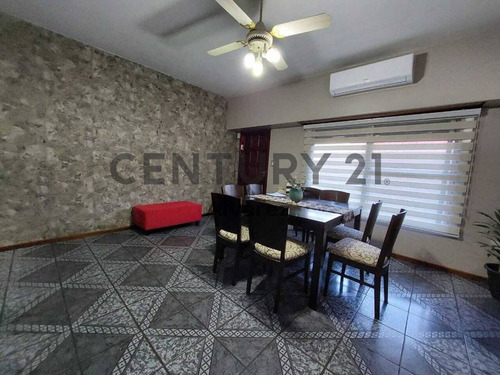 Imagen 4 de 30 de Ph 4 Ambientes Con Patio Terraza Y Parrilla, Excelente Estado!