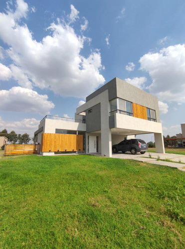 Venta Casa En Barrio Cerrado Horizontes Al Sur