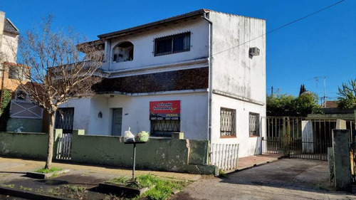 Casa Para 2 Familias En Venta En Lanus Oeste