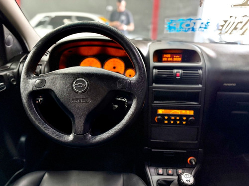 Chevrolet Astra 2.0 MPFI ADVANTAGE 8V FLEX 4P MANUAL
