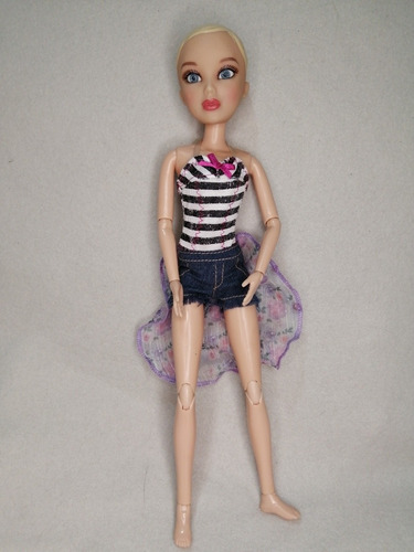 Muñeca Original Liv 2009 Spin Master 30cm. No Barbie. 