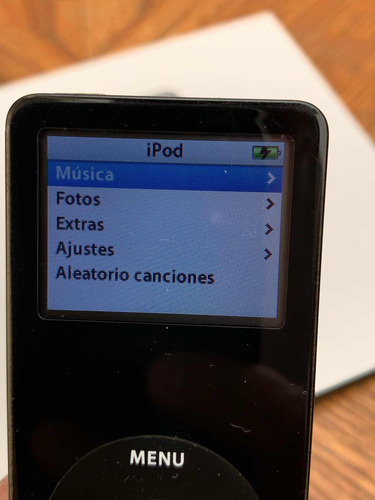 iPod Nano 1a Generación Con Caja,manuales No Carga (Usado)