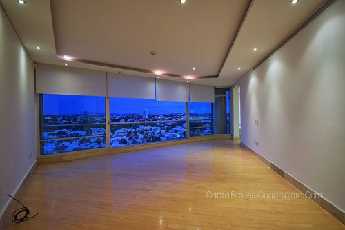 Departamento De Lujo En Venta En Torre Zsense Andares