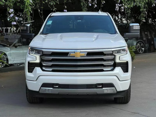 Chevrolet Silverado 5.3 V8 High Country