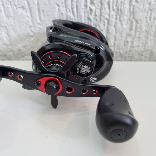 Carretilha Abu Garcia Revo4 Sx-hs Esquerda 7.3:1 Drag 11,1kg Cor Preto