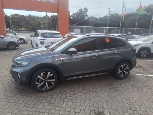 Volkswagen Nivus 1.0 200 TSI TOTAL FLEX HIGHLINE AUTOMÁTICO