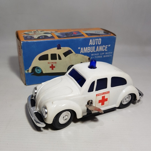 Antiguo Auto Juguete Ambulancia 1980 A Cuerda Func Mag 61122