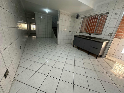 Sobrado 3 Quartos Suíte,vaga De Garagem Na Vl Santa Catarina