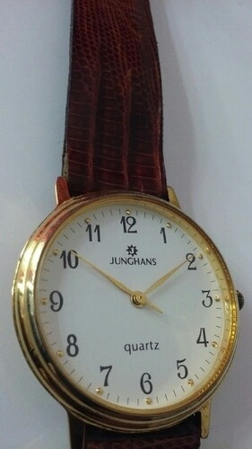 Reloj Junghanz Quartz Analógico Dorado Oro 3,3 Cm Imperdible