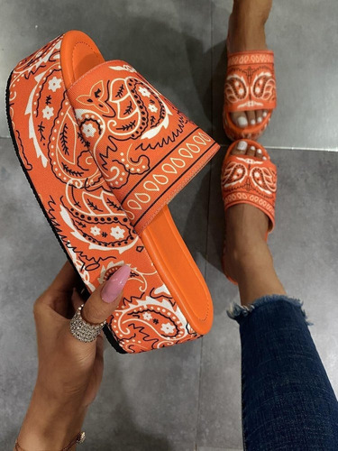 Sandalias De Suela Gruesa Con Estampado Paisley Para Dama