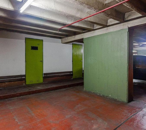 Imagen 7 de 14 de Venta Cochera Grande Cubierta - Edificio Categoría - Seguridad 24 Hs - Retiro