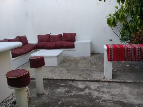 Casa / Propiedad En Venta En Gazcue, Casa De Dos Niveles.