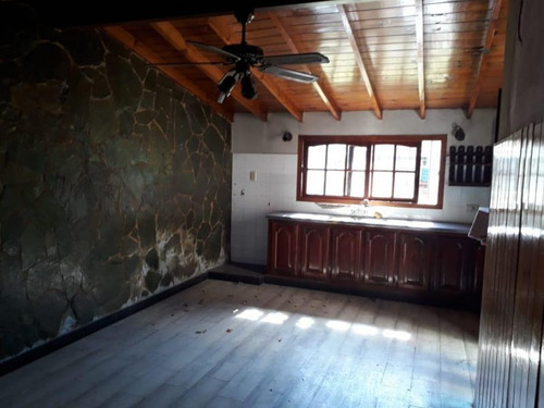 Casa 5 Ambientes Con Cochera