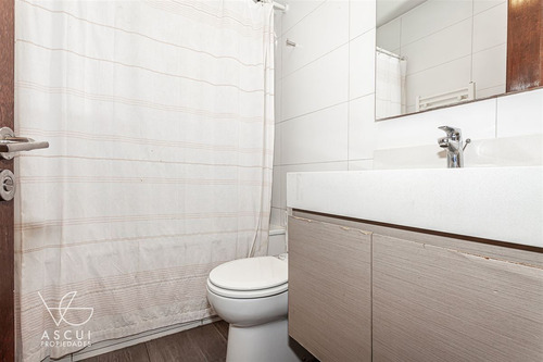Departamento En Venta De 2 Dorm. En Lo Barnechea