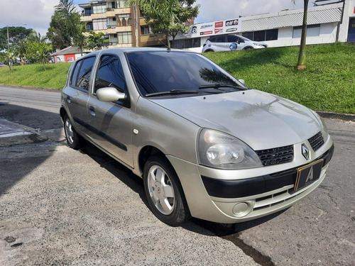 Renault Clio Expression Automatico 2010