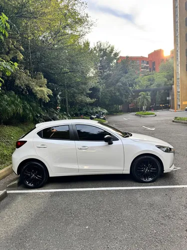 Mazda 2 1.5 Gran touring carbon edition