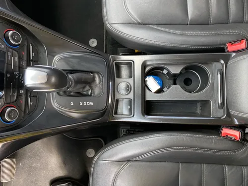 Ford Escape 2.0 TITANIUM AT 4X2