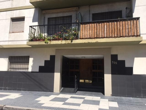Imagen 14 de 14 de Ph Con Doble Patio Y Parrilla- Quilmes Centro