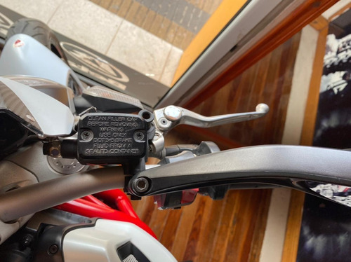 Imagen 11 de 12 de Ducati Monster 796 2012 17000km