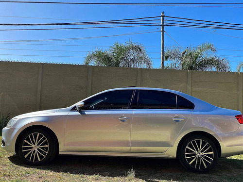 Imagen 11 de 25 de Volkswagen Vento 2012 2.0 Sportline Tsi 200cv Dsg