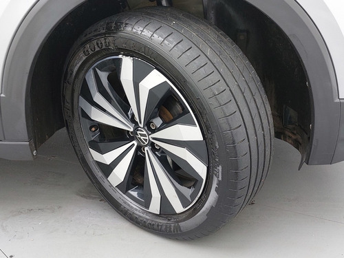 Volkswagen T-Cross 1.0 200 TSI TOTAL FLEX COMFORTLINE AUTOMÁTICO