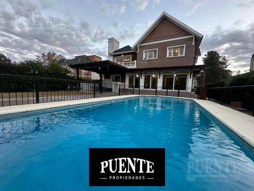 Importante Casa En Venta En Saint Thomas Sur 4 Dormitorios Escritorio Y Dependencias