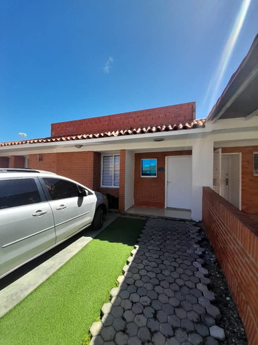 Imagen 5 de 27 de Townhouse Res. Playuela Tucacas Gm