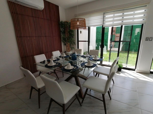 Imagen 3 de 15 de Casa 3 Recámaras En Venta En Playa Del Carmen Zona Diamante