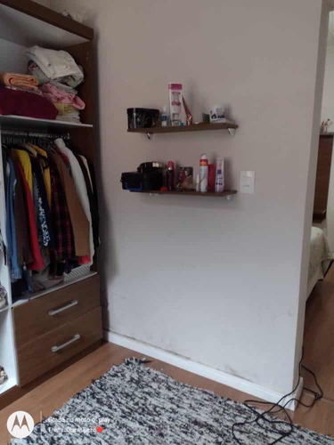 Casa Térrea Reformada Com Closet, Suite, Dois Dormitórios