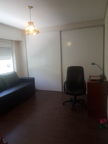 Excelente Chalet 5 Ambientes Con Detalles De Categoria