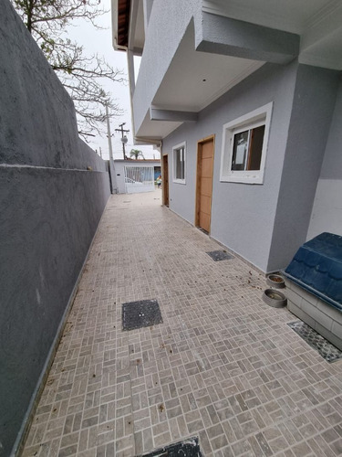 Imagem 5 de 19 de Casa Sobreposta A 500m Da Praia No Jd. Suarão Em Itanhaém - Ca0291