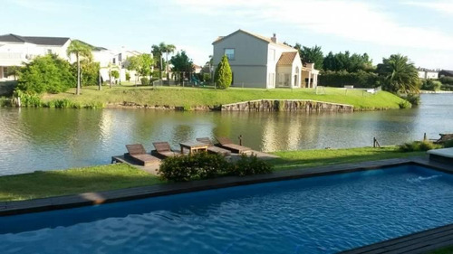 Imagen 2 de 11 de Venta /alquiler Anual / Alquiler Temporal----- Casa 4 Dormitorios Al Lago En Barrancas Del Lago