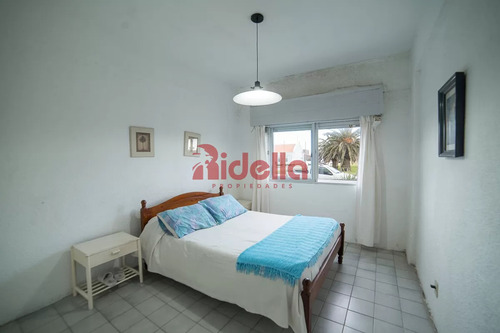 Venta De Apartamento 2 Dormitorios En Península, Punta Del Este
