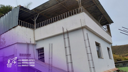 Casa Com Quintal, Kitnet E Cobertura - Excelente Localização